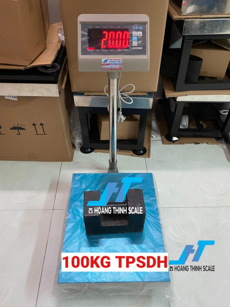 Cân điện tử 100kg TPSDH chính hãng được CTY Cân Điện Tử Hoàng Thịnh cung cấp trên toàn quốc, báo giá cân 100kg TPSDH gọi 0966.105.408 để được giảm giá 10% hôm nay